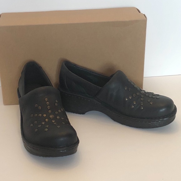Born Surina Black Studded Leather Clog Shoes - Picture 1 of 11
